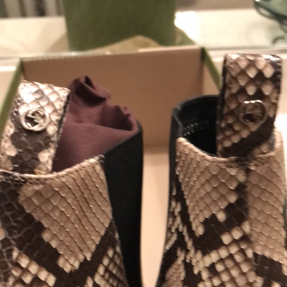 Authentic animal print designer booties. - Picture 4 of 7